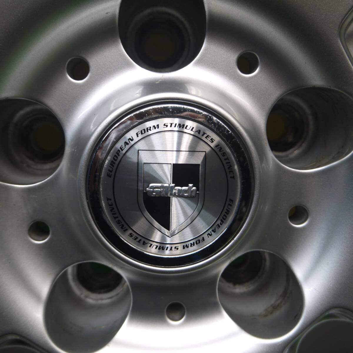 バリ溝！キレイ！9.5分★スタッドレス 205/65R16 グッドイヤー アイスナビ ZEA GMach 16インチ PCD114.3/5H★5030403Hス