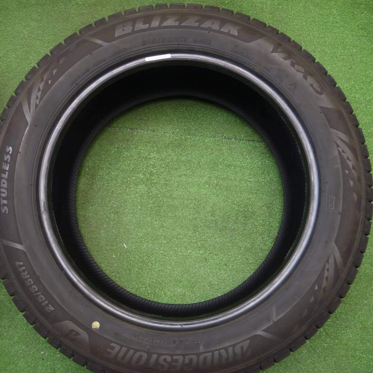 バリ溝！23年！9分★スタッドレス 215/55R17 ブリヂストン ブリザック VRX3 タイヤ 17インチ オデッセイ エスティマ ヴェゼル カムリ CX-3等★4122503Hスタ