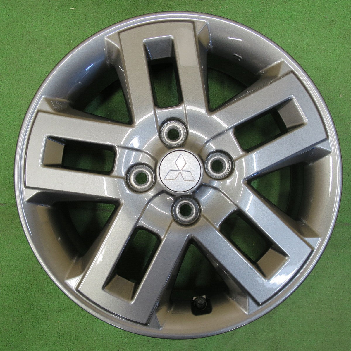 送料無料] 新車外し☆三菱 デリカ ミニ 純正 ホイール 15インチ 15×4.5