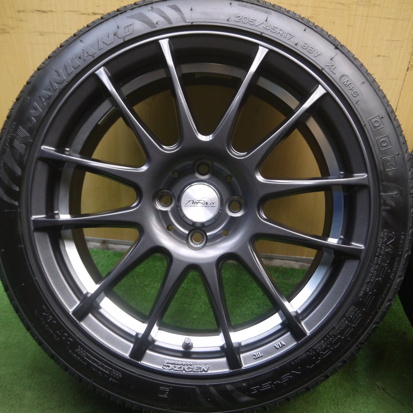 *送料無料* バリ溝！23年！キレイ！9.5分★5ZIGEN ProRacer 5次元 205/45R17 ナンカン NOBLE SPORT NS-20 17インチ PCD100/4H★4042207Hノ