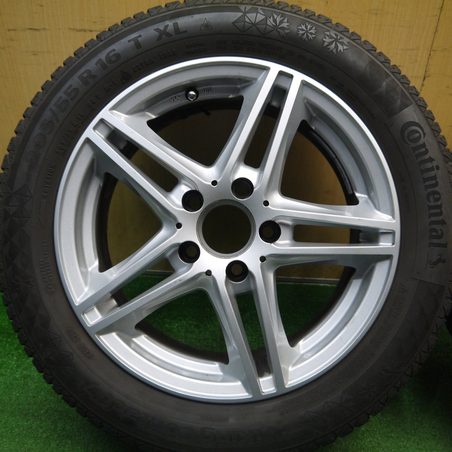 キレイ★ベンツ 等 205/55R16 スタッドレス コンチネンタル バイキング コンタクト7 社外 アルミ 16インチ PCD112/5H★6011401Hノ