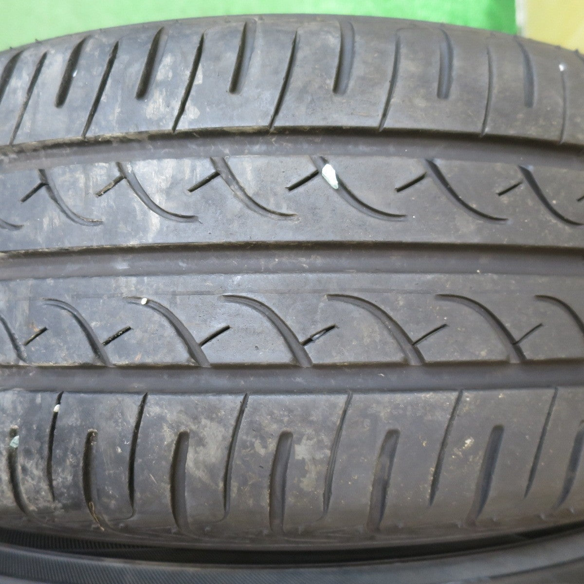 バリ溝！24年！8.5分★185/60R15 ブリヂストン ブルーアース AE01F STYLE PRASINO スタイル プラシノ 15インチ PCD100/4H★5082905NJノ