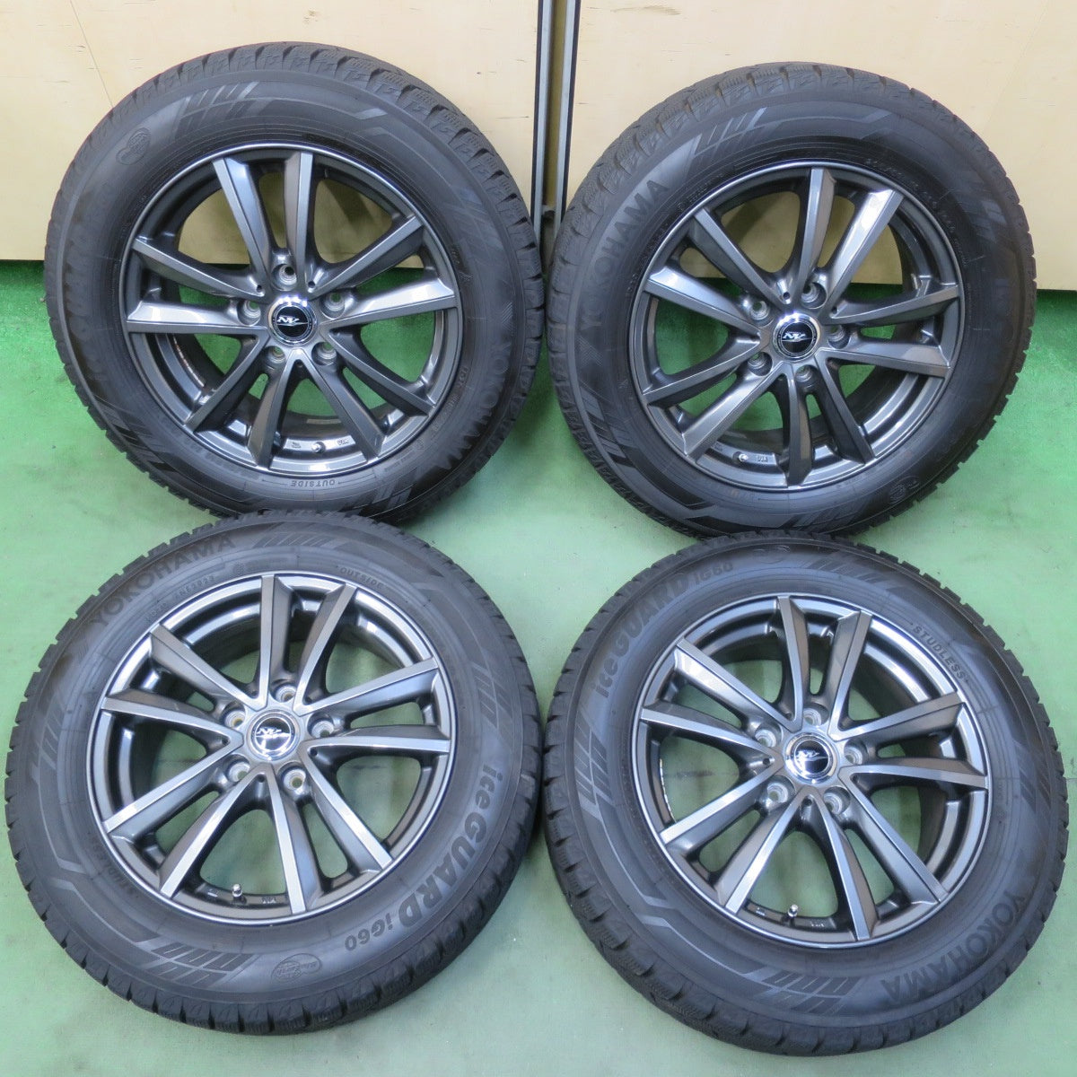 バリ溝！23年！キレイ！9.5分以上◎スタッドレス 205/60R16 ヨコハマ アイスガード iG60 NIRVANA NV ニルバーナ ニルヴァーナ 16インチ PCD114.3/5H◎6070604イス