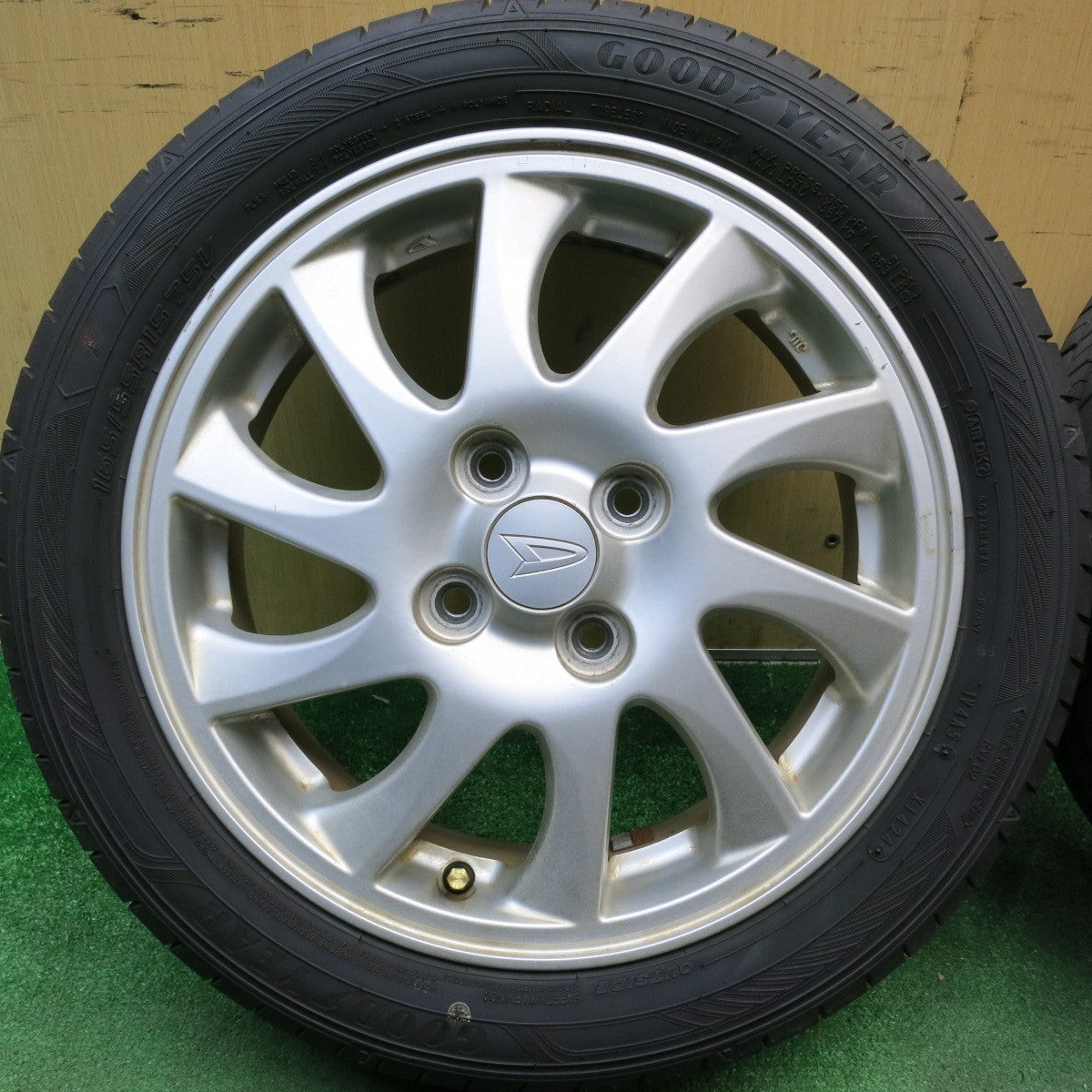 バリ溝！24年！9分★ダイハツ タント カスタム 純正 165/55R15 グッドイヤー EfficientGrip RVF02 15インチ PCD100/4H★6031407HAノ
