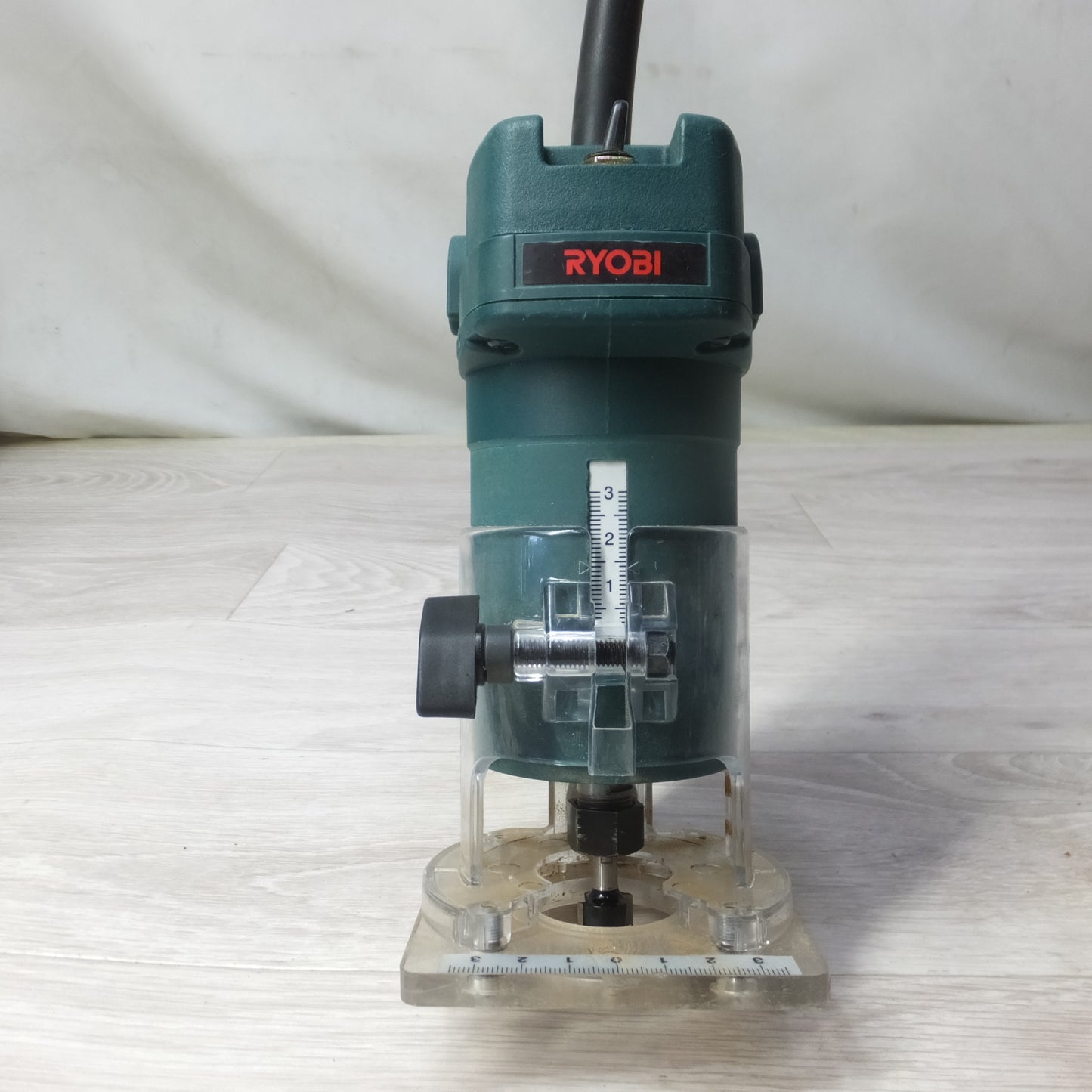 [送料無料] ◆RYOBI リョービ トリマー MTR-40 ルーター 電動工具 100V 50/60Hz◆