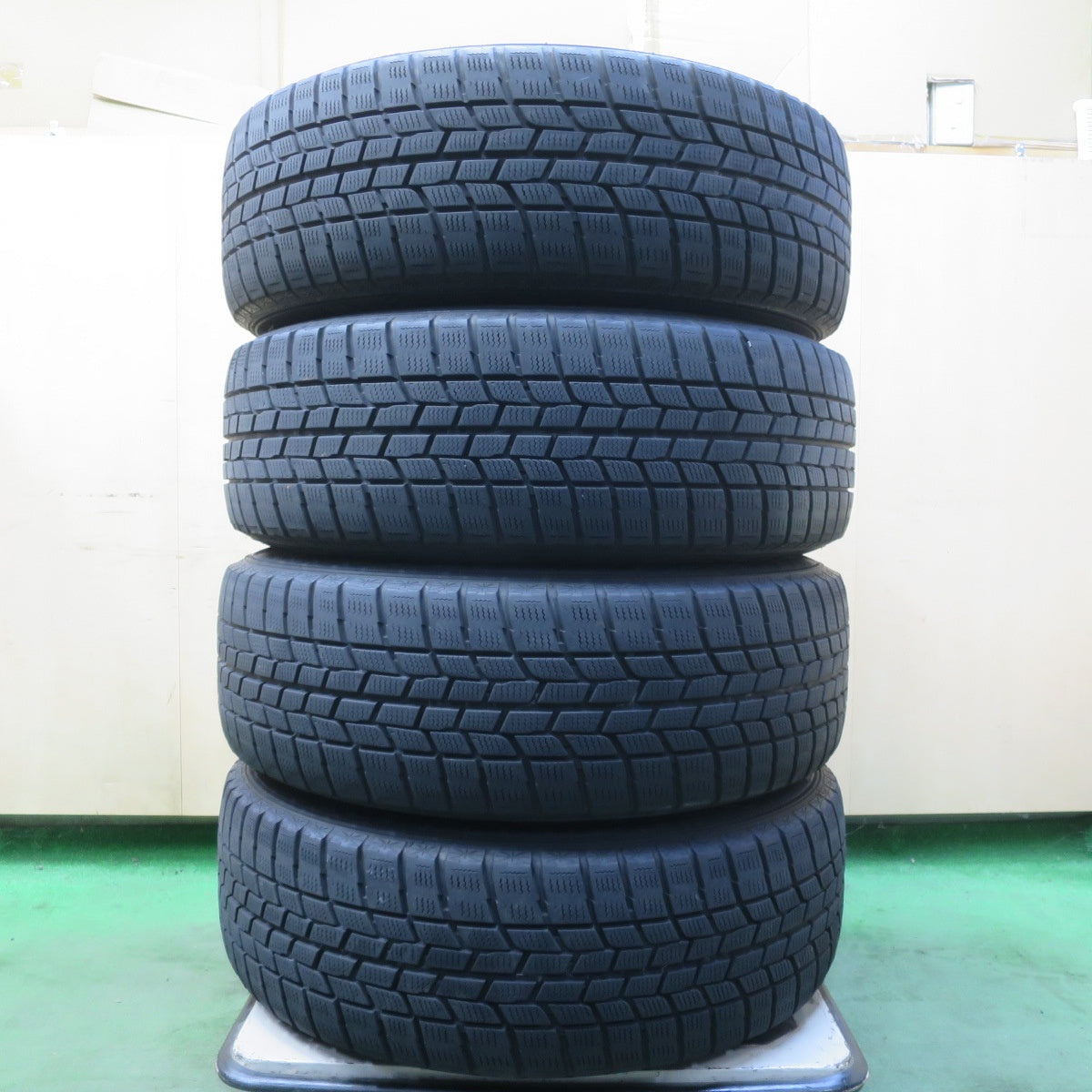4本価格◎スタッドレス 215/60R17 グッドイヤー アイスナビ6 SMACK VI-R ENKEI スマック エンケイ 17インチ PCD114.3/5H◎6070903イス