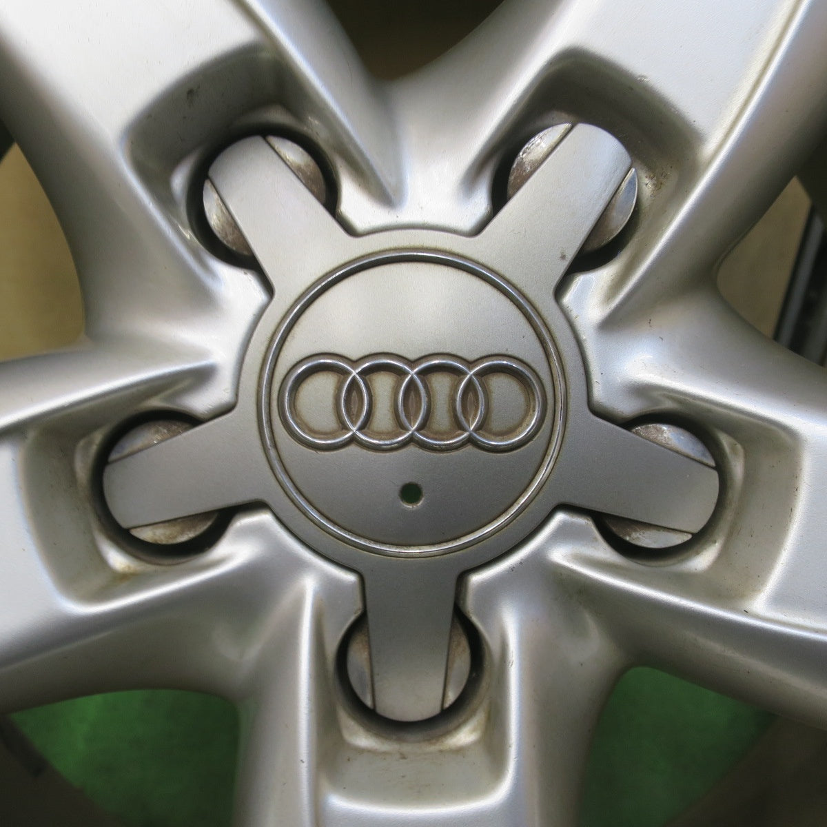 4本価格★アウディ A4 純正 225/40R18 スタッドレス ブリヂストン ブリザック VRX 18インチ PCD112/5H★6043014イス