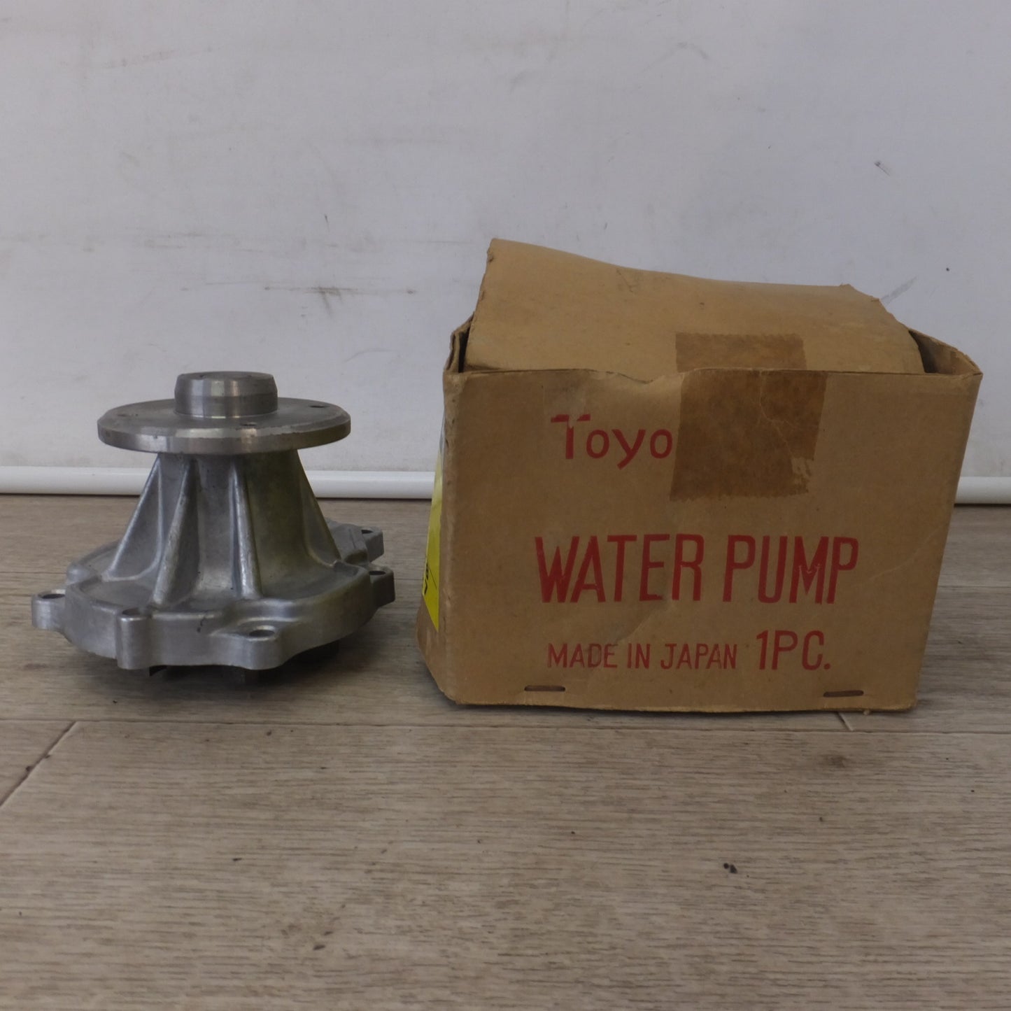 ★Toyo 1114 ウォーターポンプ WATER PUMP 21010-E3028 E3027　GC10 GC110 230V.DX★