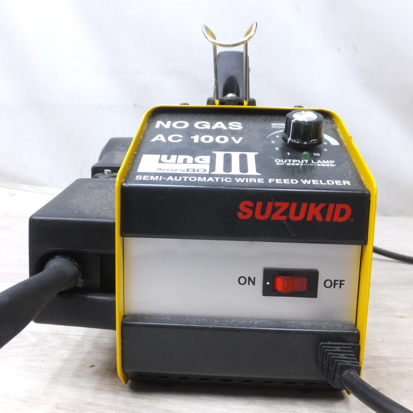 [送料無料] キレイ◆スズキッド SUZUKID アーキュリー80 ルナⅢ 100V 専用 ノンガス 直流 半自動 溶接機 SAY-80L3 Arcury80LUNAⅢ◆