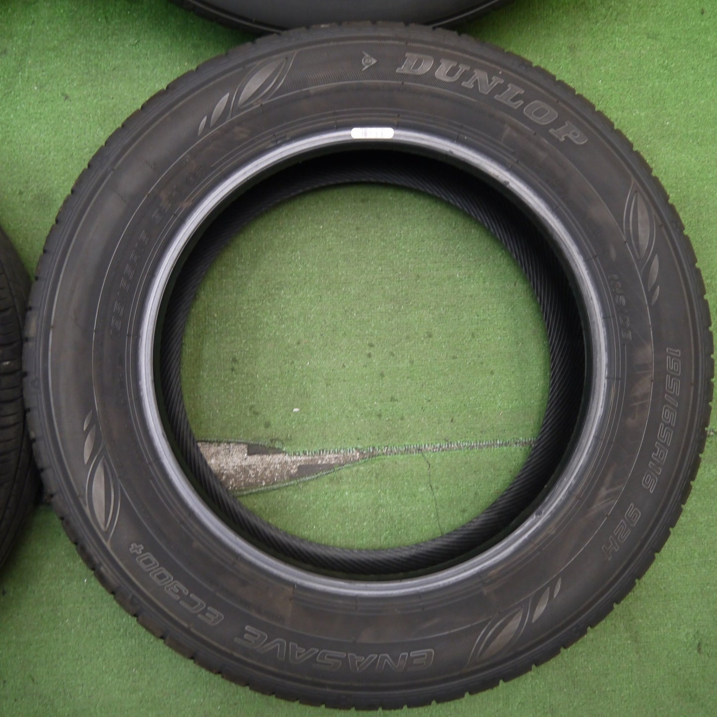 バリ溝！23年！9.5分以上★195/65R16 ダンロップ エナセーブ EC300+ タイヤ 16インチ ライズ ロッキー レックス 等★5062303KKノタ