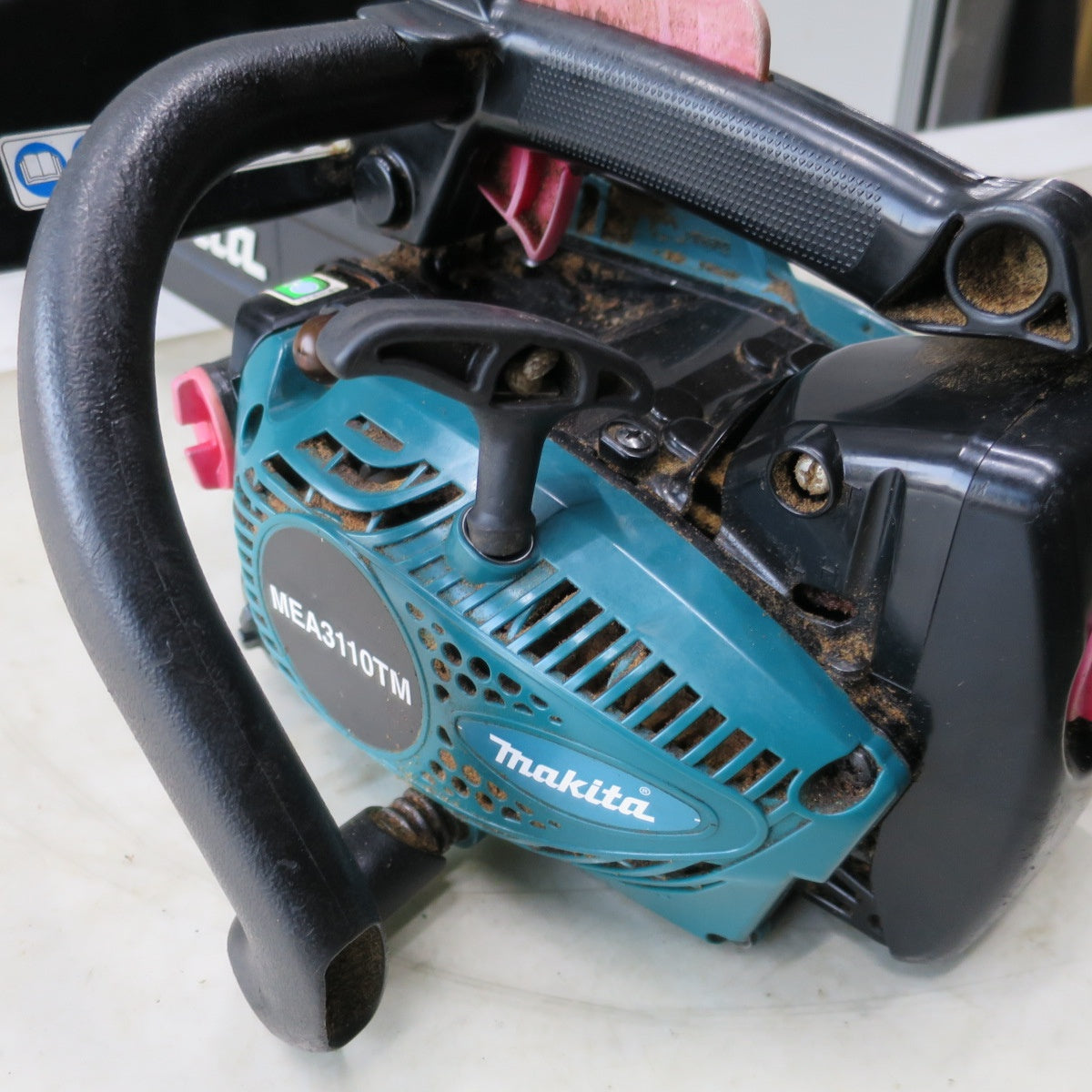 [送料無料] ◆マキタ エンジン チェンソー MEA3110TM 切断機 工具 チェーンソー makita ジャンク品◆
