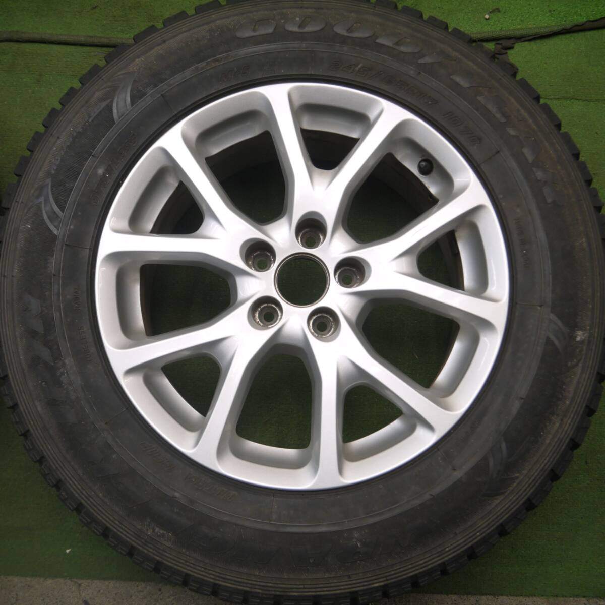キレイ★JEEP ジープ KL系 チェロキー 純正 245/65R17 スタッドレス グッドイヤー ラングラー IP/N PCD110/5H★4080103Hス