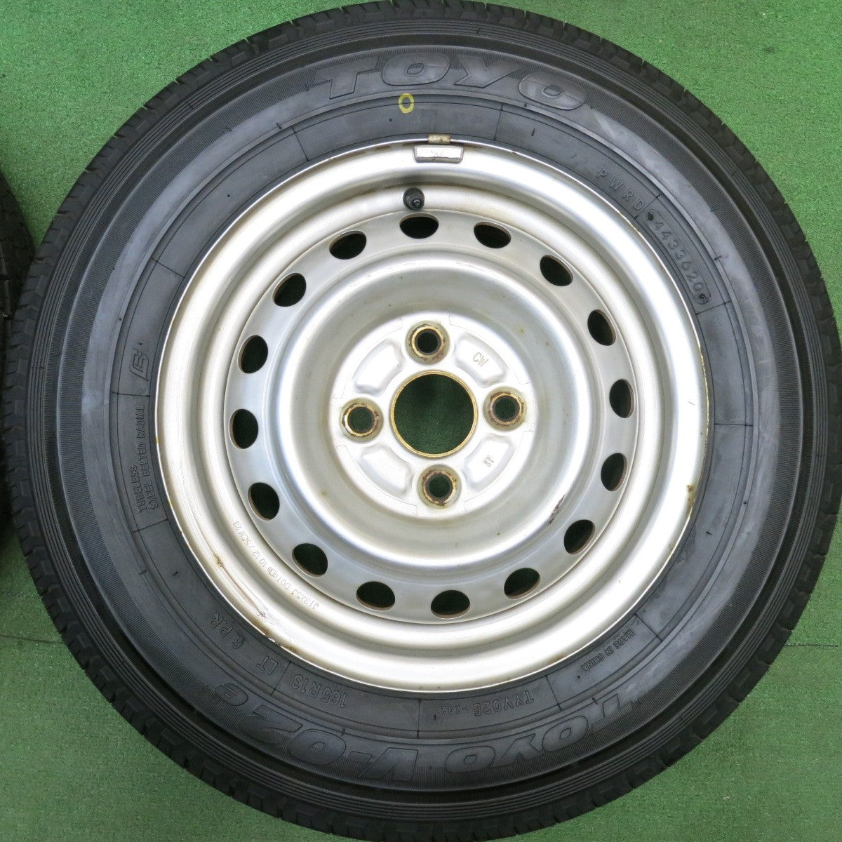 ほぼ未使用★165R13 6PR トーヨー V-02e スチール ホイール 13インチ PCD100/4H★6021503HAノ