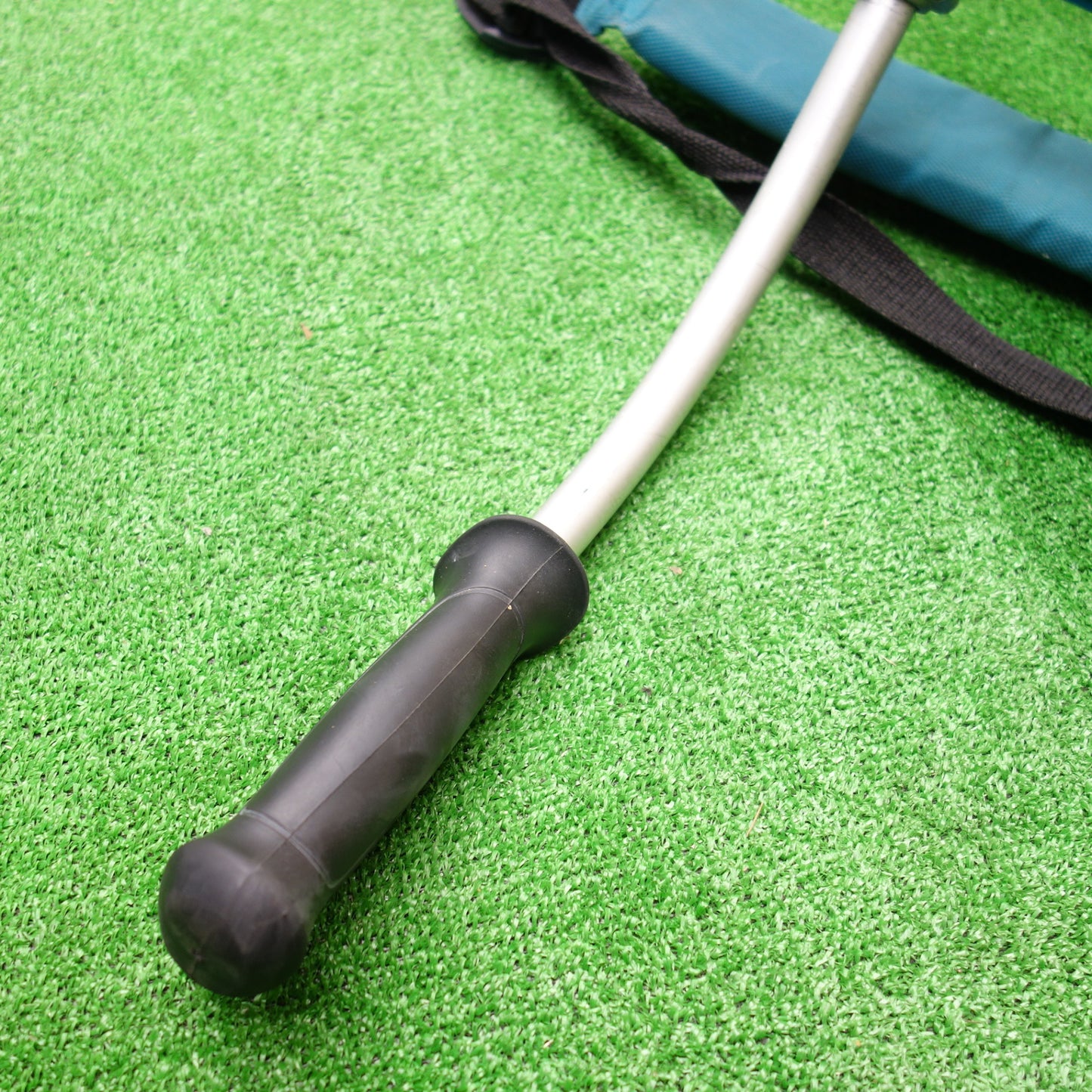 【愛知発 直接引取限定】◆マキタ 充電式 草刈機 MUR015G 40V(max) 本体のみ コードレス ハンドル式 草刈り機 刈り払い機 Makita◆