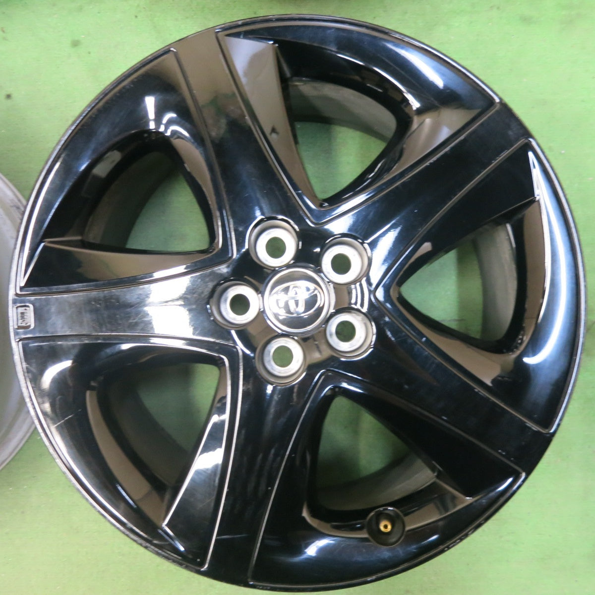 4本価格★トヨタ 50系 プリウス ツーリング 純正 ホイール 17インチ 17×7J PCD100/5H★5061112SYホ