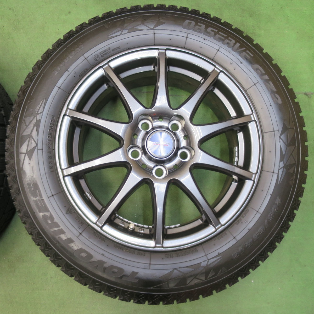 ほぼ未使用！22年！キレイ★スタッドレス 205/65R16 トーヨー オブザーブ GIZ2 VELVA CHARGE ヴェルヴァ 16インチ PCD114.3/5H★5122003イス