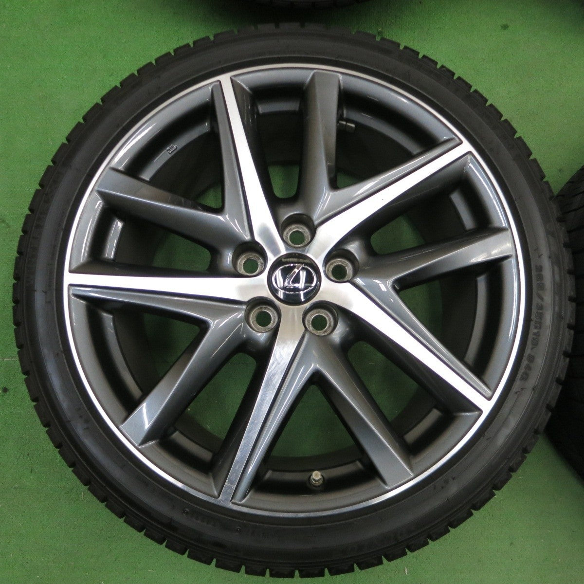 センサー付！バリ溝！22年！9.5分★レクサス GS Fスポーツ 純正 235/40R19 265/35R19 スタッドレス ダンロップ ウインターマックス03 19インチ PCD114.3/5H★5021702ナス