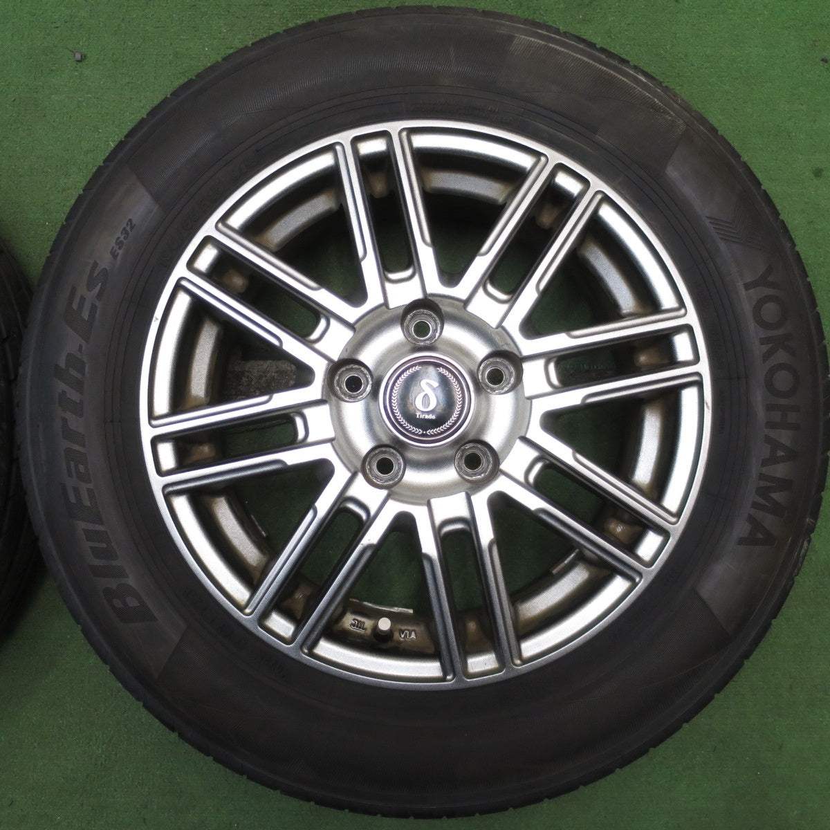 4本価格！23年★195/65R15 ヨコハマ BluEarth-ES ES32 Tirado ティラード 15インチ PCD114.3/5H★5082904NJノ