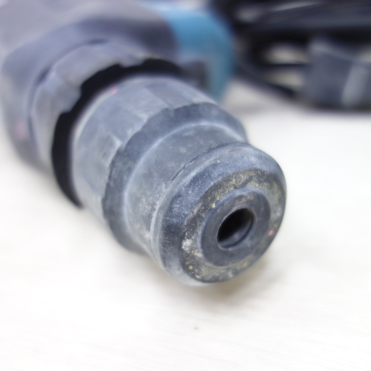 [送料無料] 付属品付き◆マキタ 26mm ハンマ ドリル 100V HR2631F ケース付き ハンマードリル 穴あけ はつり 電動 工具◆