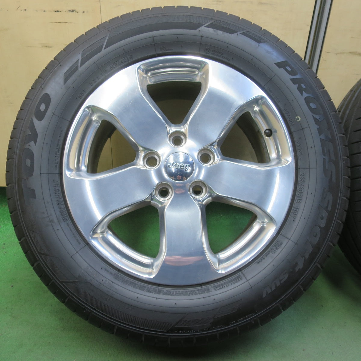 バリ溝！9.5分◎JEEP ジープ グランドチェロキー 純正 265/60R18 トーヨー プロクセス スポーツ SUV 18インチ PCD127/5H◎6071505イノ