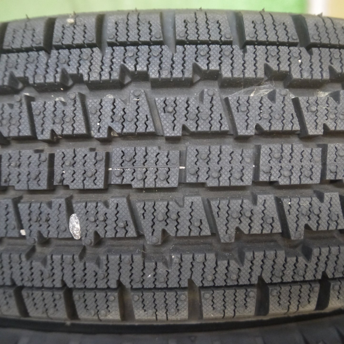 *送料無料* 超バリ溝！20年！キレイ！ほぼ10分★スタッドレス 145R12 6PR ブリヂストン W300 STRANGER ストレンジャー 12インチ PCD100/4H★4041503Hス