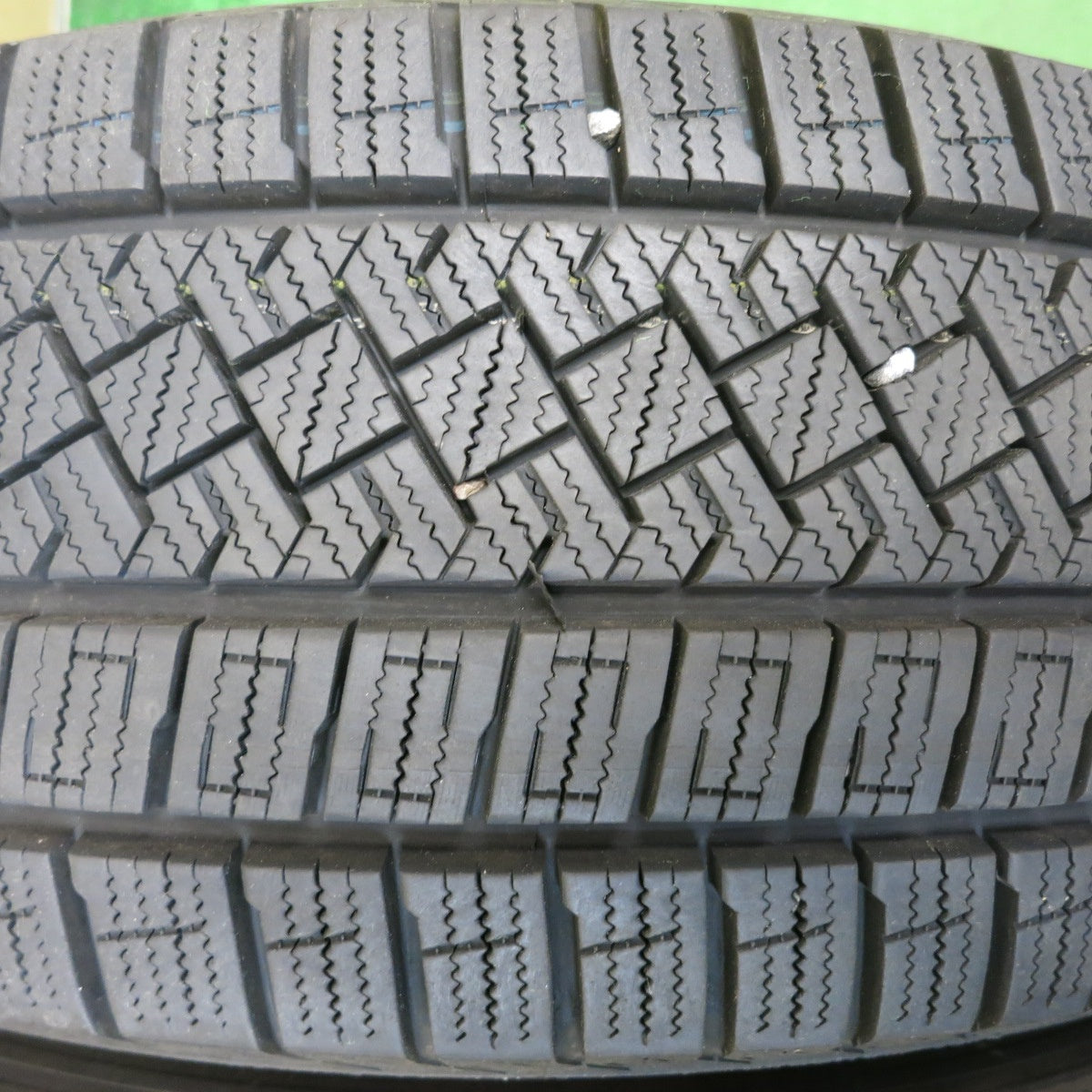 バリ溝！23年！9分★トヨタ 30系 ウィンダム 純正 205/65R16 スタッドレス ピレリ アイスゼロ アシンメトリコ 16インチ PCD114.3/5H★6050203HAス