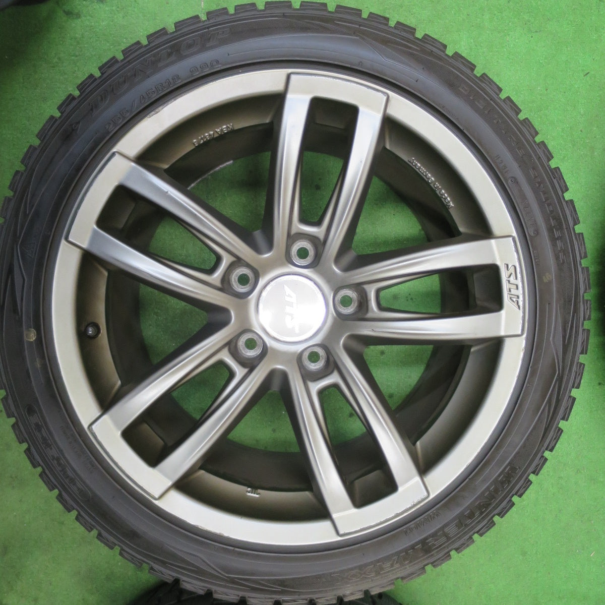 バリ溝！9.5分以上★ポルシェ 等 ATS 235/45R18 255/45R18 スタッドレス ダンロップ ウインターマックス WM01 18インチ PCD130/5H★5060503TTス