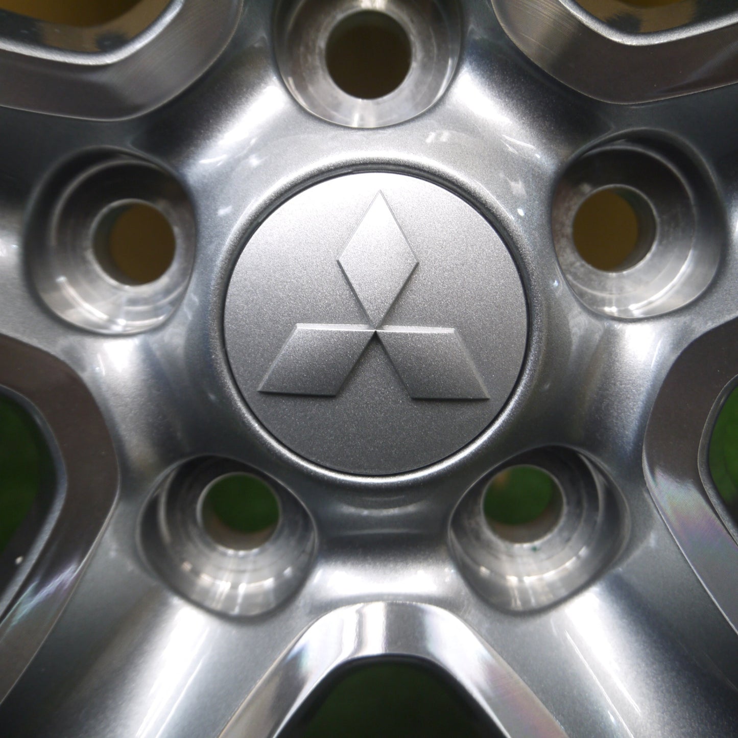 *送料無料* 新車外し★三菱 アウトランダー PHEV 純正 ホイール 18インチ 18×7J PCD114.3/5H★4051010Hホ