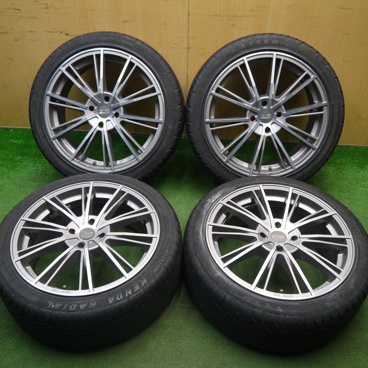 バリ溝！23年！9.5分★O・Z ENVY 205/45R17 ケンダ ラジアル カイザー OZ エンヴィ 17インチ PCD100/4H★6011304Hノ