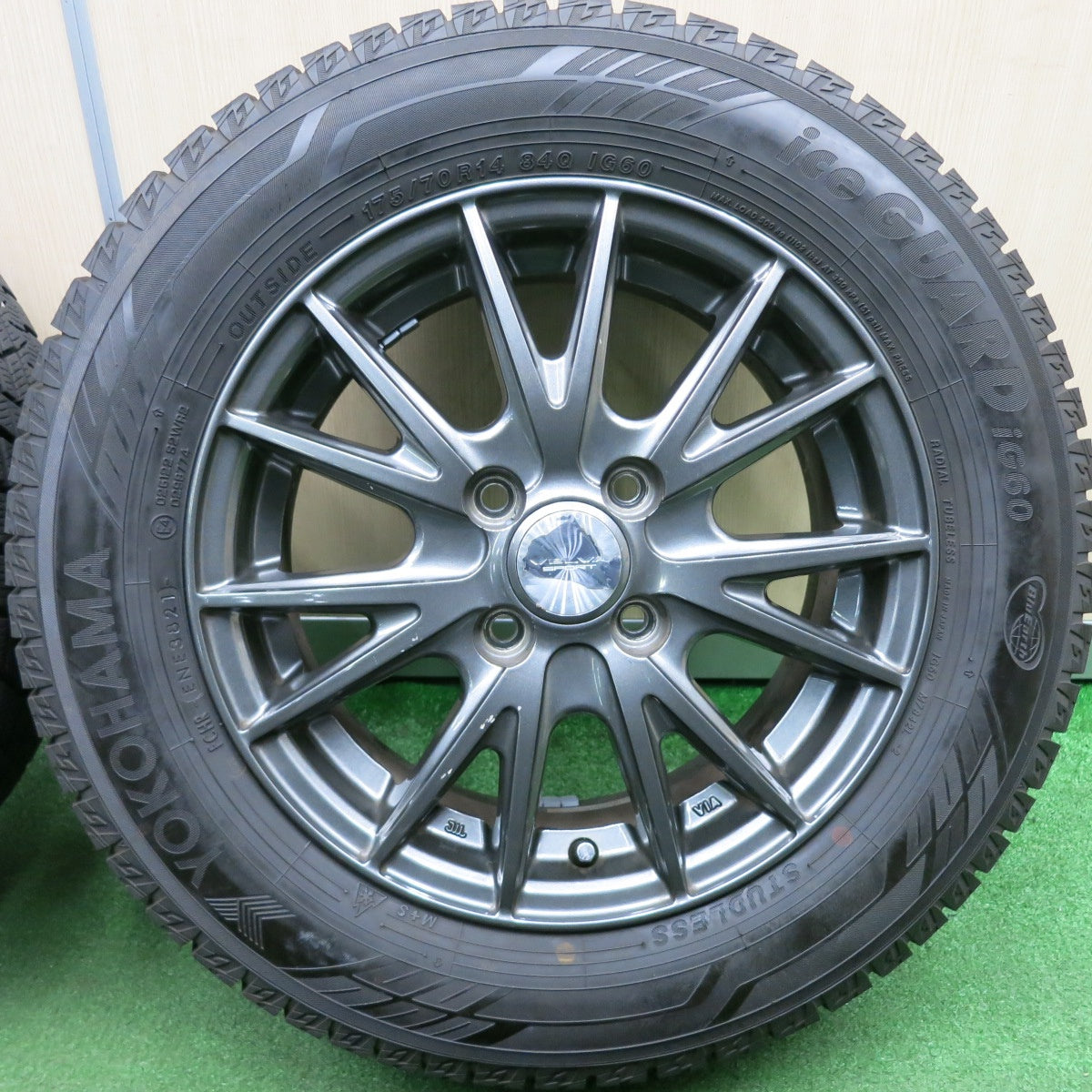 *送料無料* 4本価格！21年★スタッドレス 175/70R14 ヨコハマ アイスガード iG60 VELVA SPORT ヴェルヴァ 14インチ PCD100/4H★4040302TNス