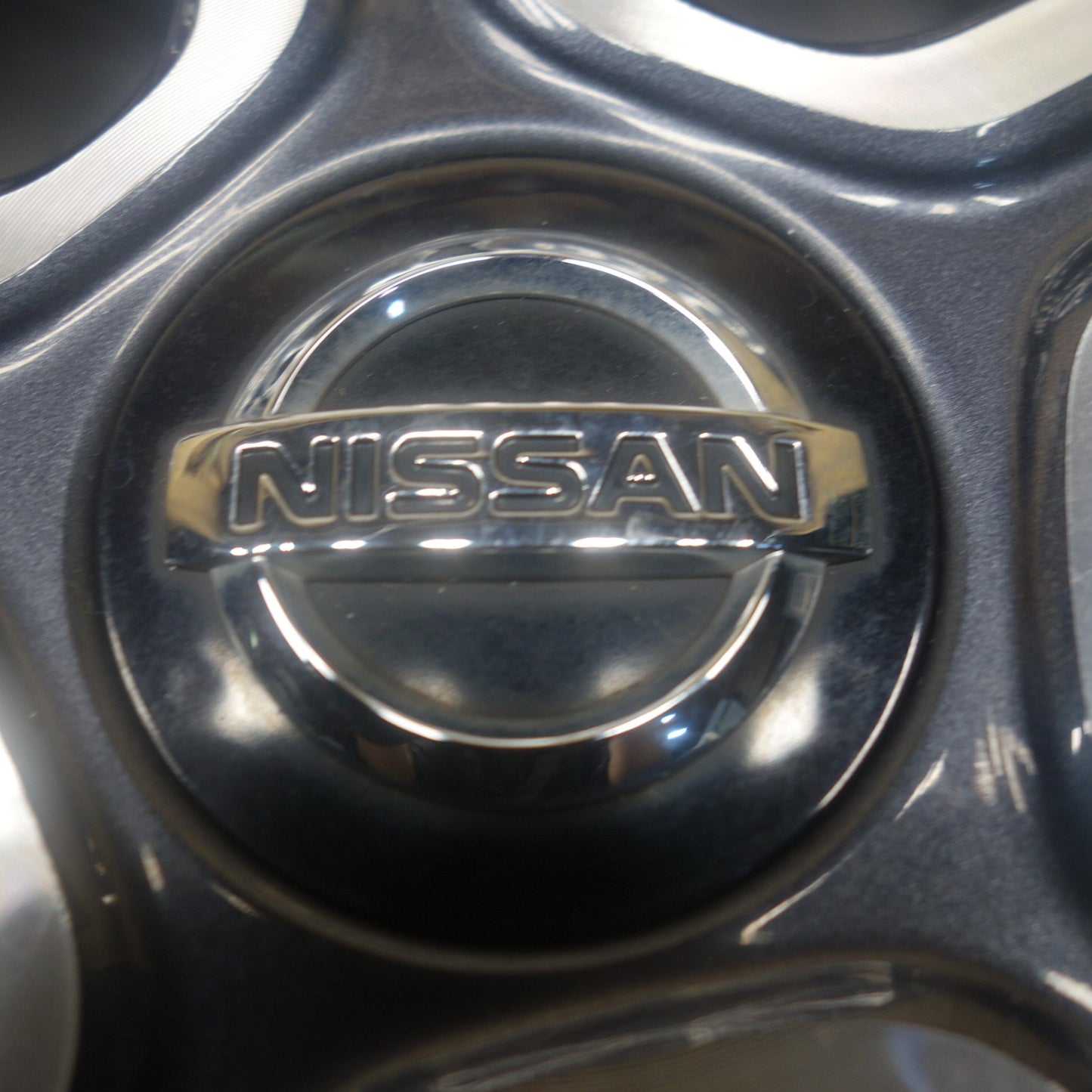バリ溝！25年！9.5分以上★日産 キックス 純正 205/55R17 ヨコハマ BluEarth-RV RV03 ブルーアース 17インチ PCD114.3/5H★6041004KTノ
