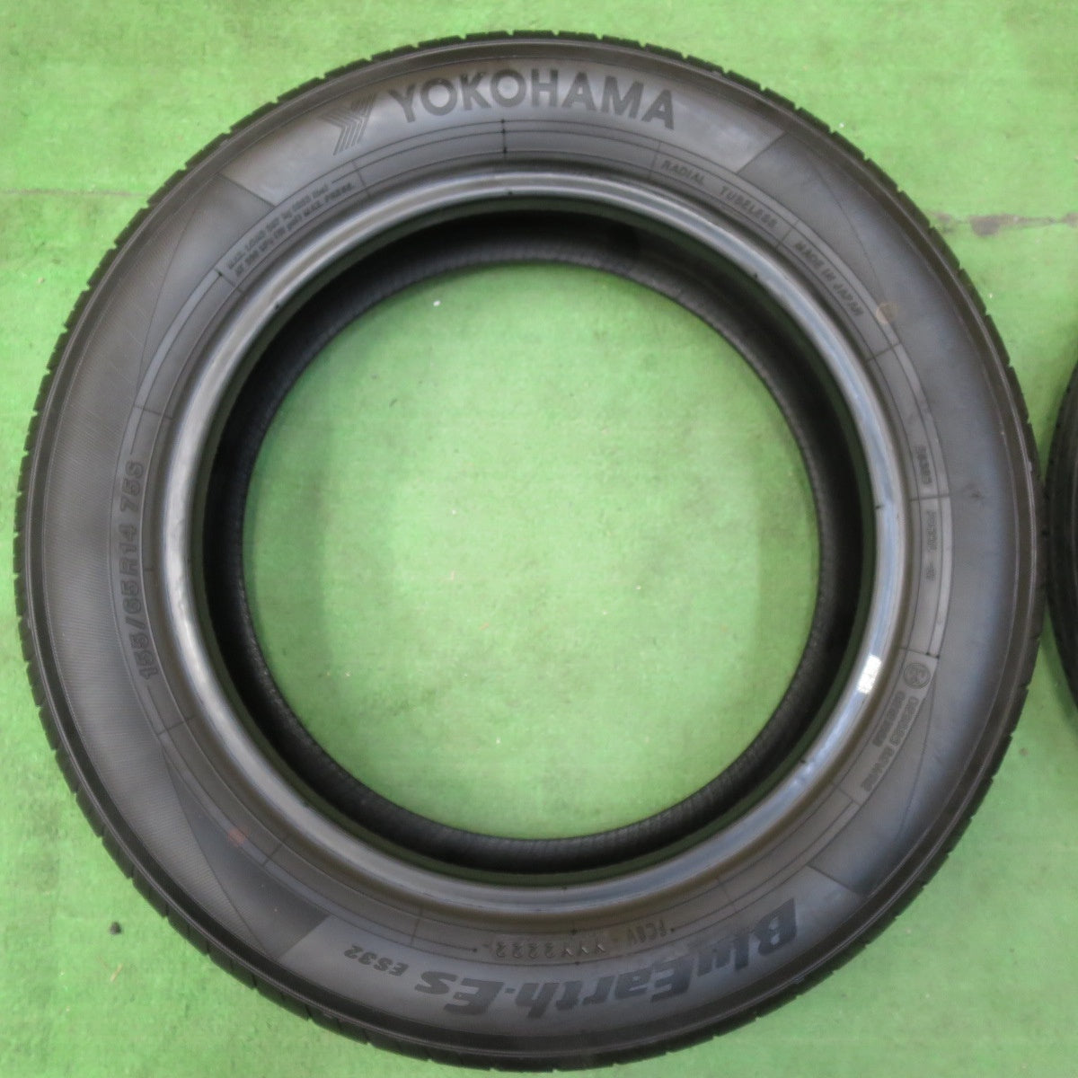 [送料無料] 4本価格！22年★155/65R14 ヨコハマ BluEarth-ES ES32 タイヤ 14インチ N-BOX ムーヴ タント ワゴンR 等★4110803イノタ
