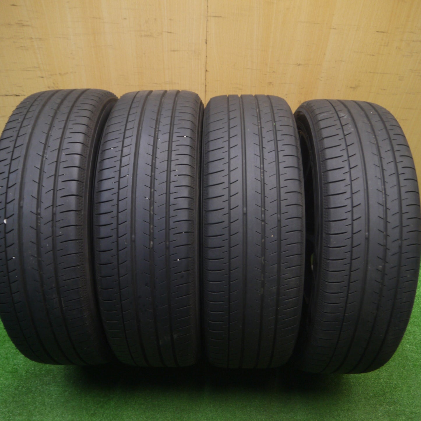 [送料無料] バリ溝！23年！キレイ！9.5分★トヨタ 60系 プリウス Zグレード 純正 195/50R19 ヨコハマ BluEarth-GT 19インチ PCD114.3/5H★4092507Hノ