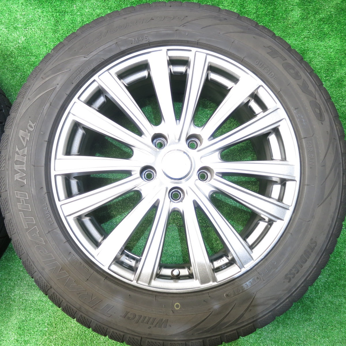 キレイ★スタッドレス 225/60R17 トーヨー ウインター トランパス MK4α VELVA TESALIA ヴェルヴァ テサリア 17インチ PCD114.3/5H★5110803HAス