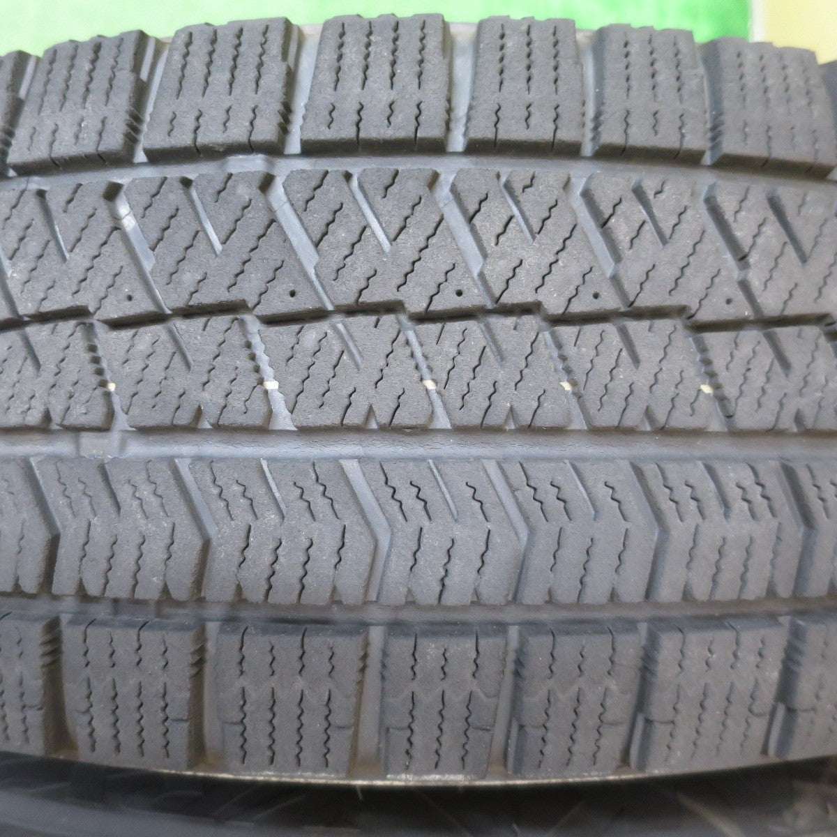 バリ溝！23年！キレイ！9分★スタッドレス 185/70R14 ブリヂストン ブリザック VRX2 ravrion RS01 ラブリオン 14インチ PCD100/4H★5081109NJス