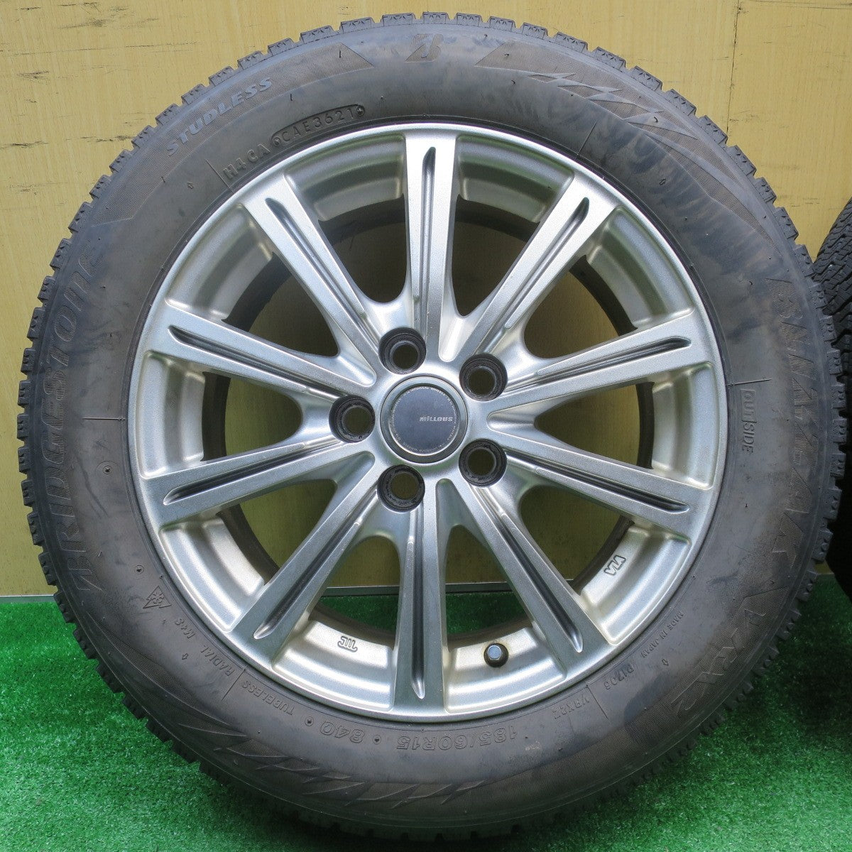 4本価格！21年★シエンタ 等 185/60R15 スタッドレス ブリヂストン ブリザック VRX2 MiLLOUS ミルアス 15インチ PCD100/5H★5111108NJス