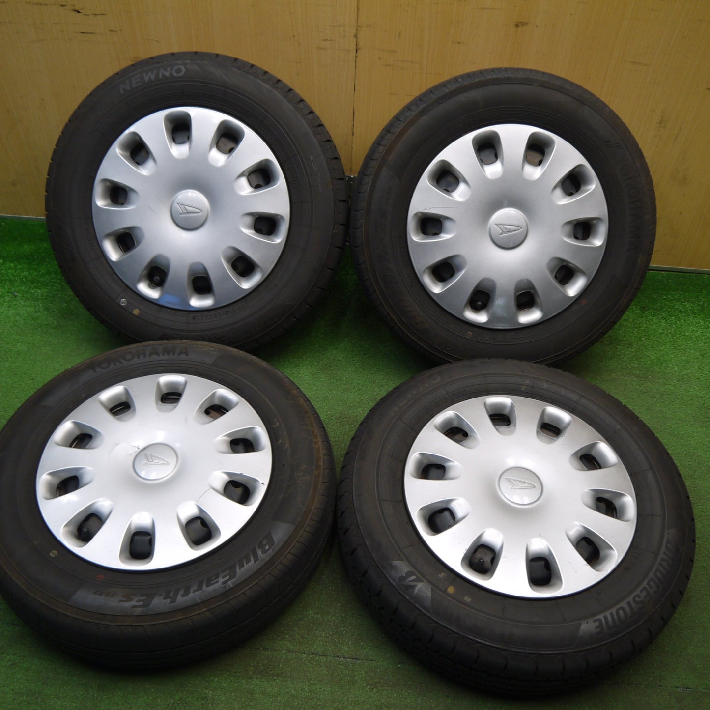 バリ溝！25年！8.5分★ダイハツ タント ミラ ムーヴ 等 純正 スチール 145/80R13 ヨコハマ BluEarth-ES ES32 13インチ PCD100/4H★6030908Hノ