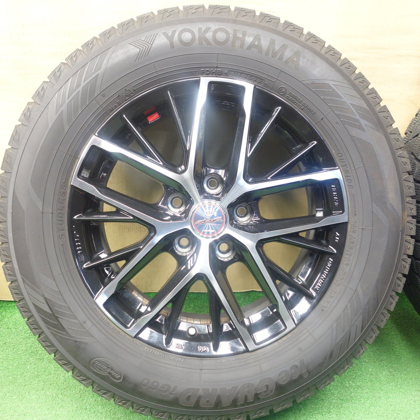 バリ溝！22年！キレイ！9.5分★スタッドレス 215/65R16 ヨコハマ アイスガード iG60 SMACK ENKEI AME スマック エンケイ 16インチ PCD114.3/5H★6021105KTス