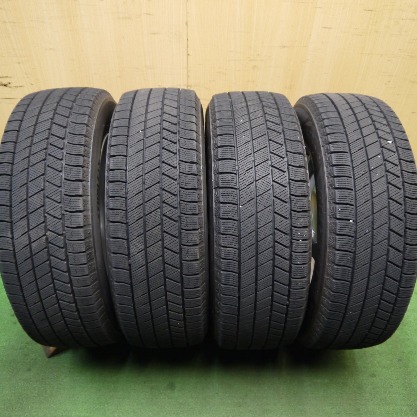 バリ溝！22年！9.5分★スタッドレス 195/65R15 ブリヂストン ブリザック VRX3 LAYCEA 02 レイシア 15インチ PCD114.3/5H★5060308Hス