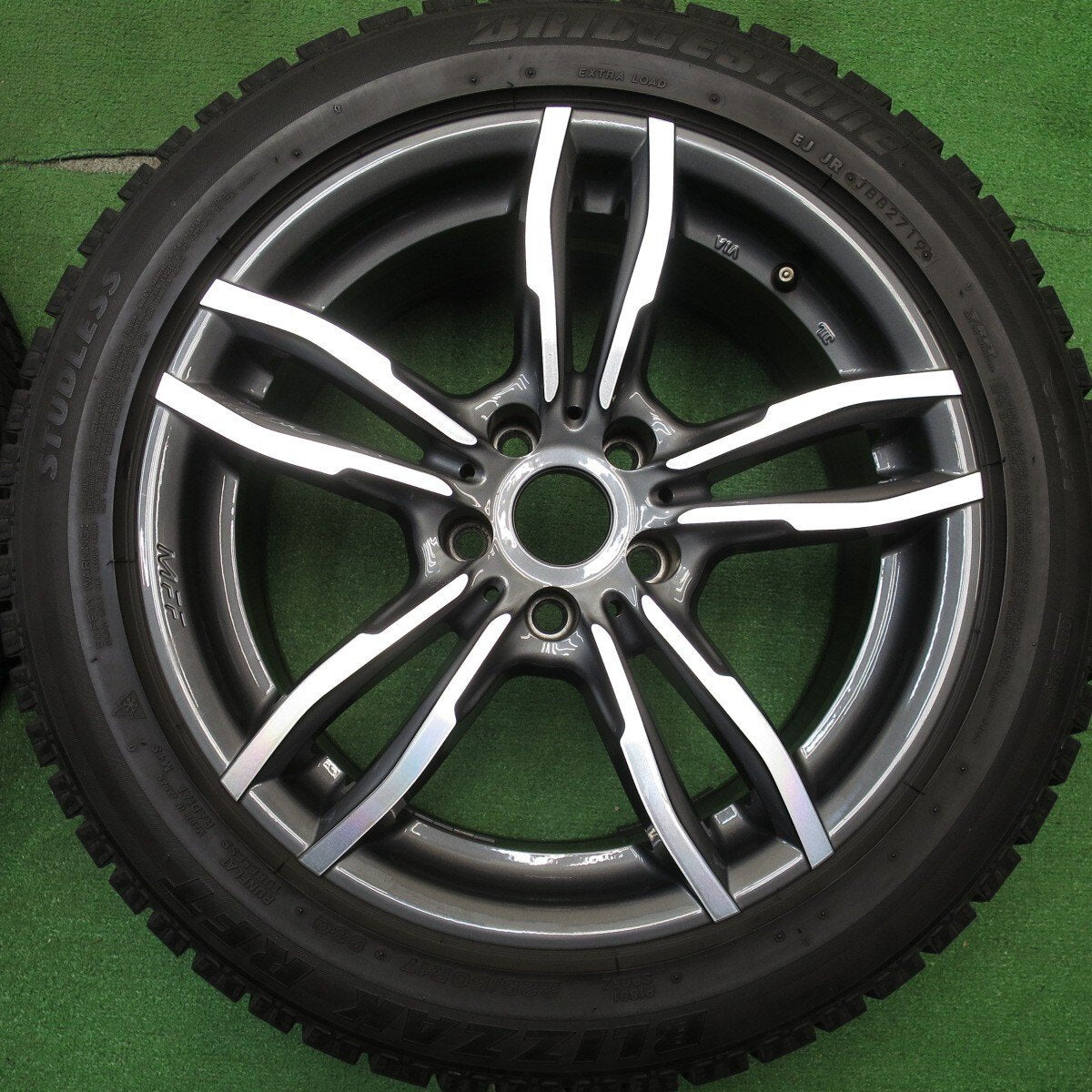 バリ溝！キレイ！8.5分★BMW 等 MAK LUFT FF 225/50R17 スタッドレス ブリヂストン ブリザック RFT ルフト MFF 17インチ PCD112/5H★5030510Hス