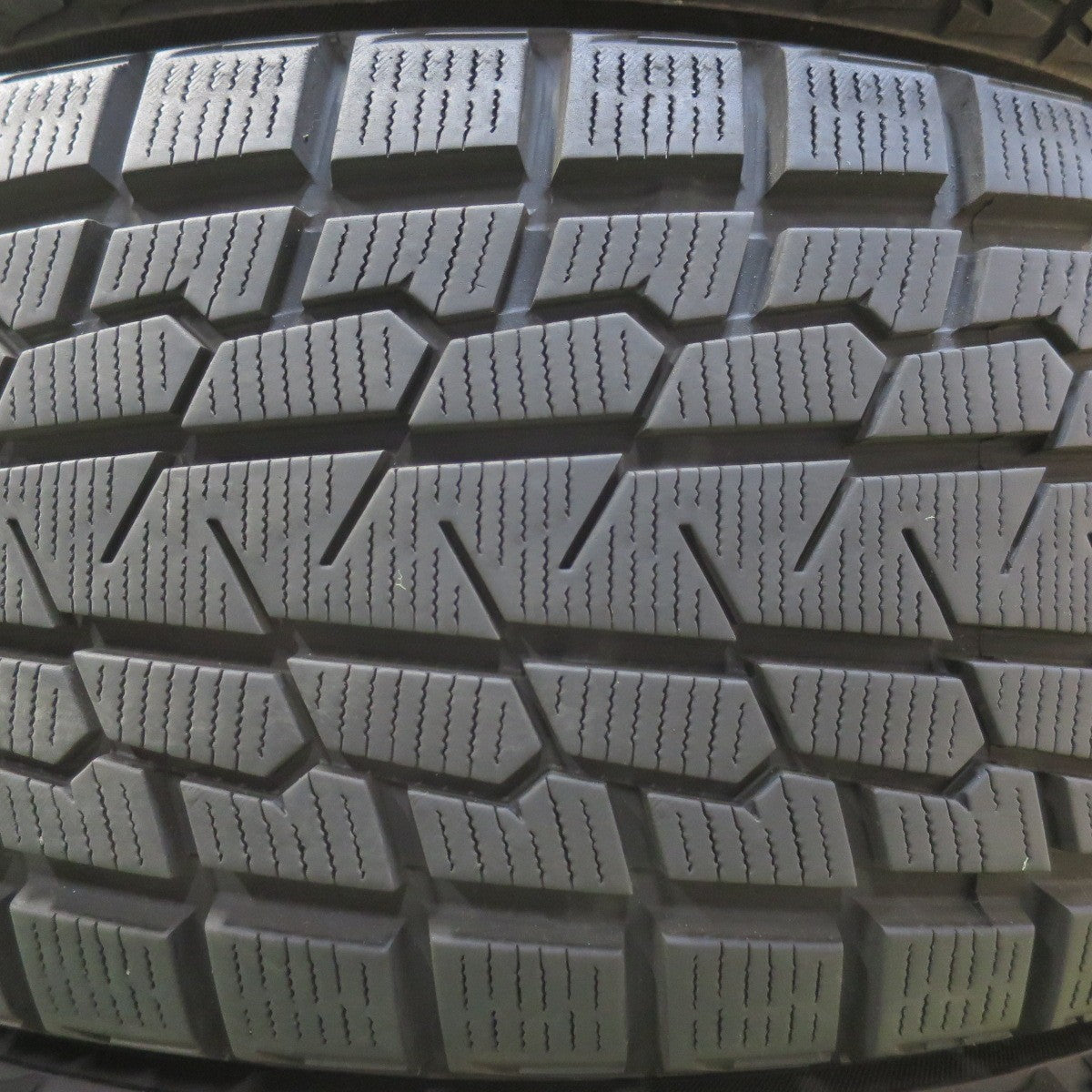 バリ溝！9.5分★アウディ Q3 等 EUROTECH GAYA SOLI 235/55R18 スタッドレス ヨコハマ アイスガード G075 ユーロテック ガヤ ソリ PCD112/5H★5101010イス