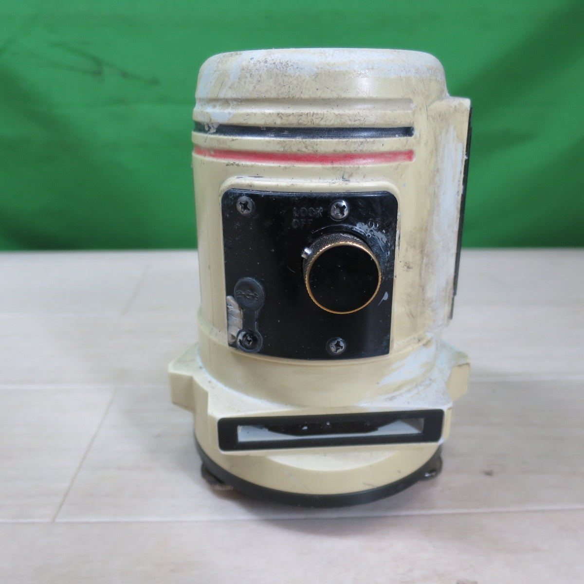 [送料無料] ☆マキタ 屋内 屋外 兼用 墨出し器 SK640PHZ ラインポイントレーザー ろく全周 防塵防水仕様 墨出器☆