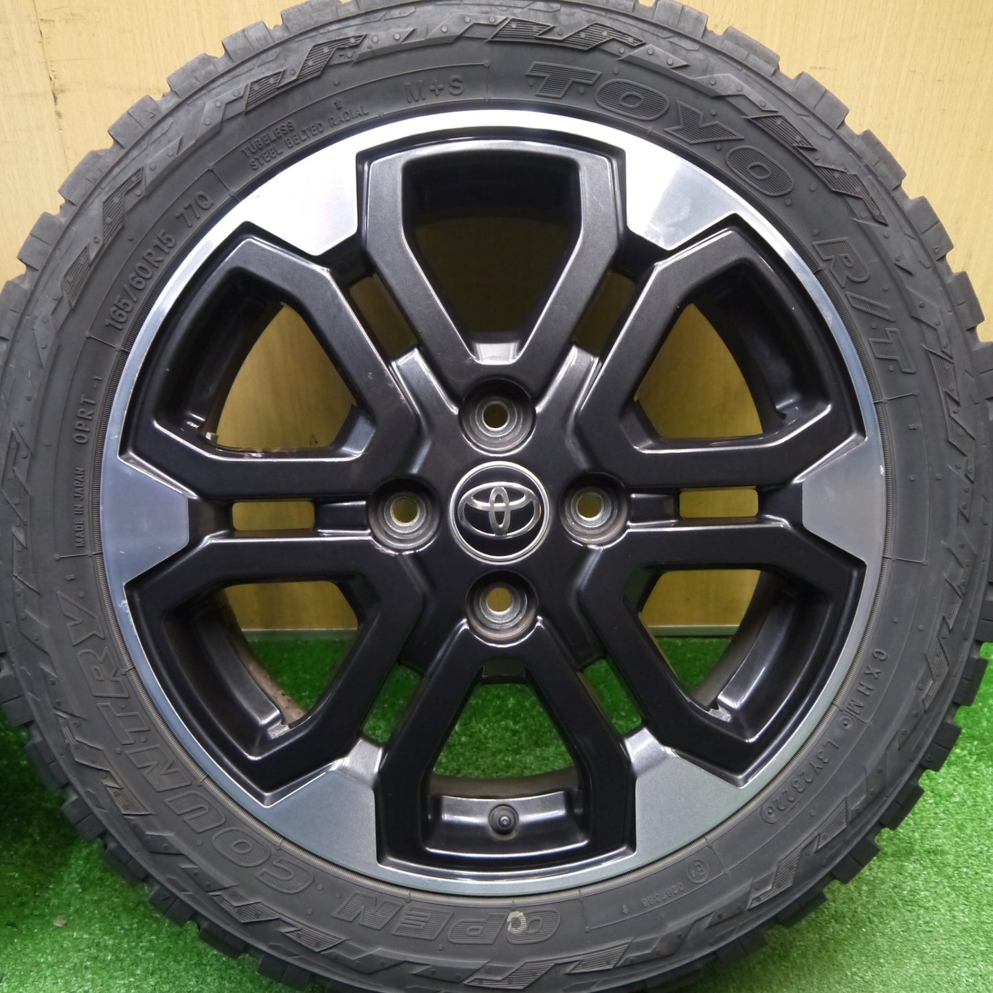 バリ溝！22年！8.5分★トヨタ LA250A ピクシス ジョイ 純正 165/60R15 トーヨー R/T オープン カントリー 15インチ PCD100/4H★5120806Hノ
