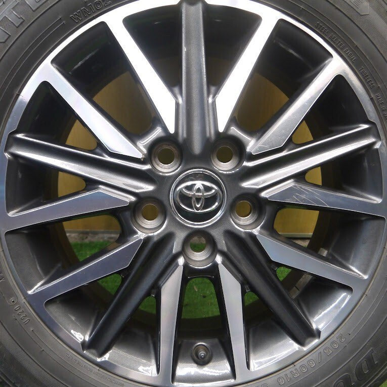 4本価格★トヨタ 80系 ヴォクシー 純正 205/60R16 スタッドレス ダンロップ ウインターマックス WM02 PCD114.3/5H★4012202Hス