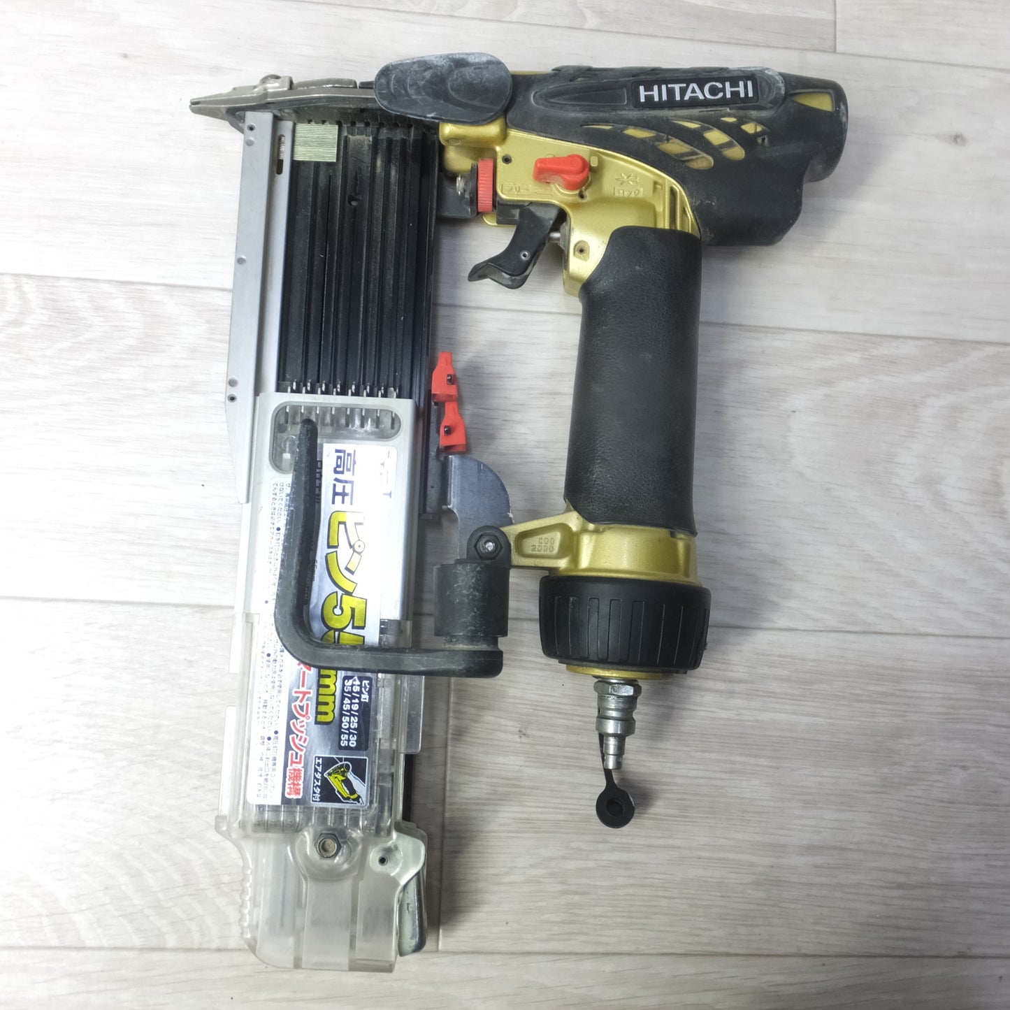 [送料無料] ◆HITACHI 日立工機 55mm 高圧ピン釘打機 NP55HM 釘打ち機 エアツール◆