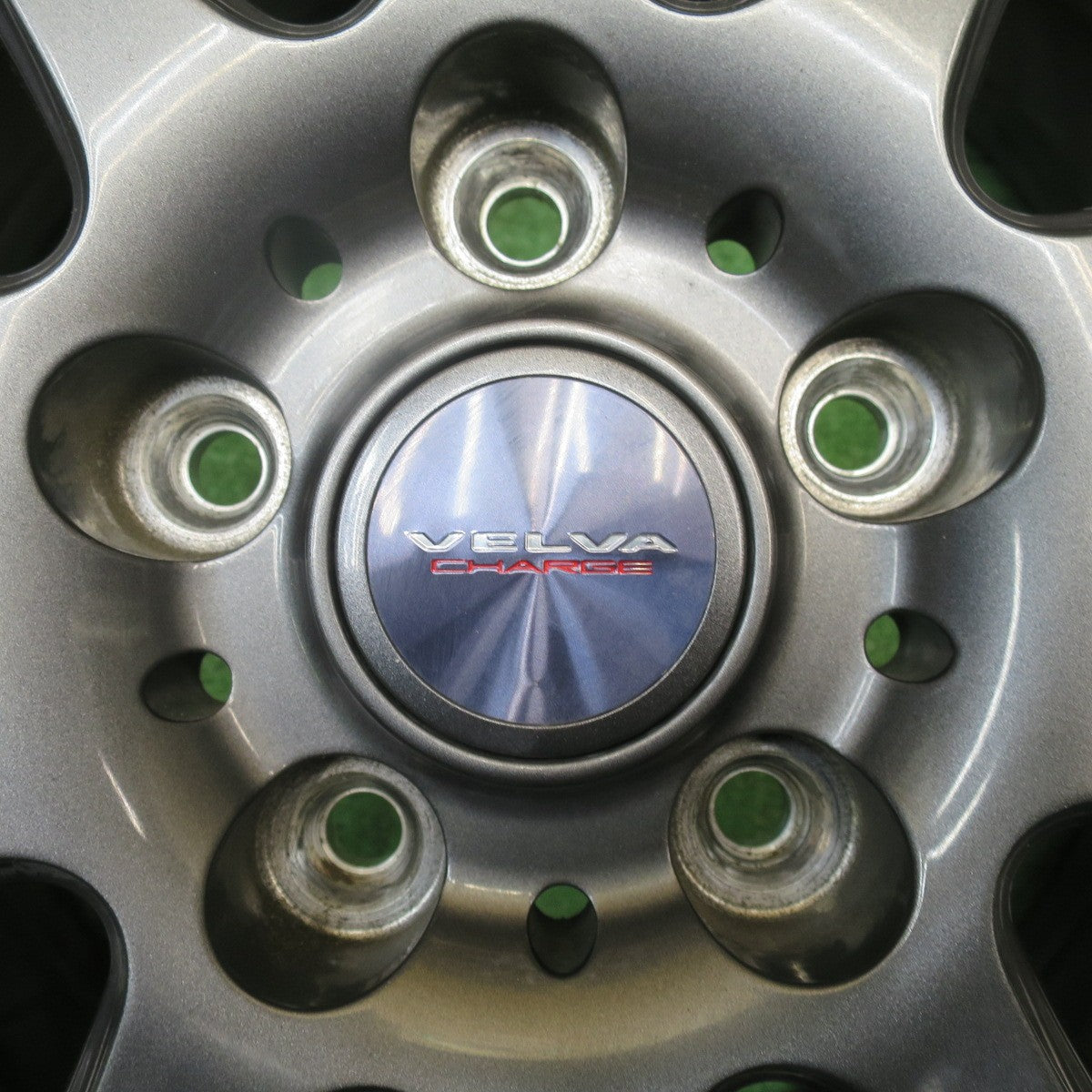 バリ溝！23年！キレイ！9.5分以上★スタッドレス 195/65R15 ヨコハマ アイスガード iG60 VELVA CHARGE ヴェルヴァ 15インチ PCD114.3/5H★5111806NJス