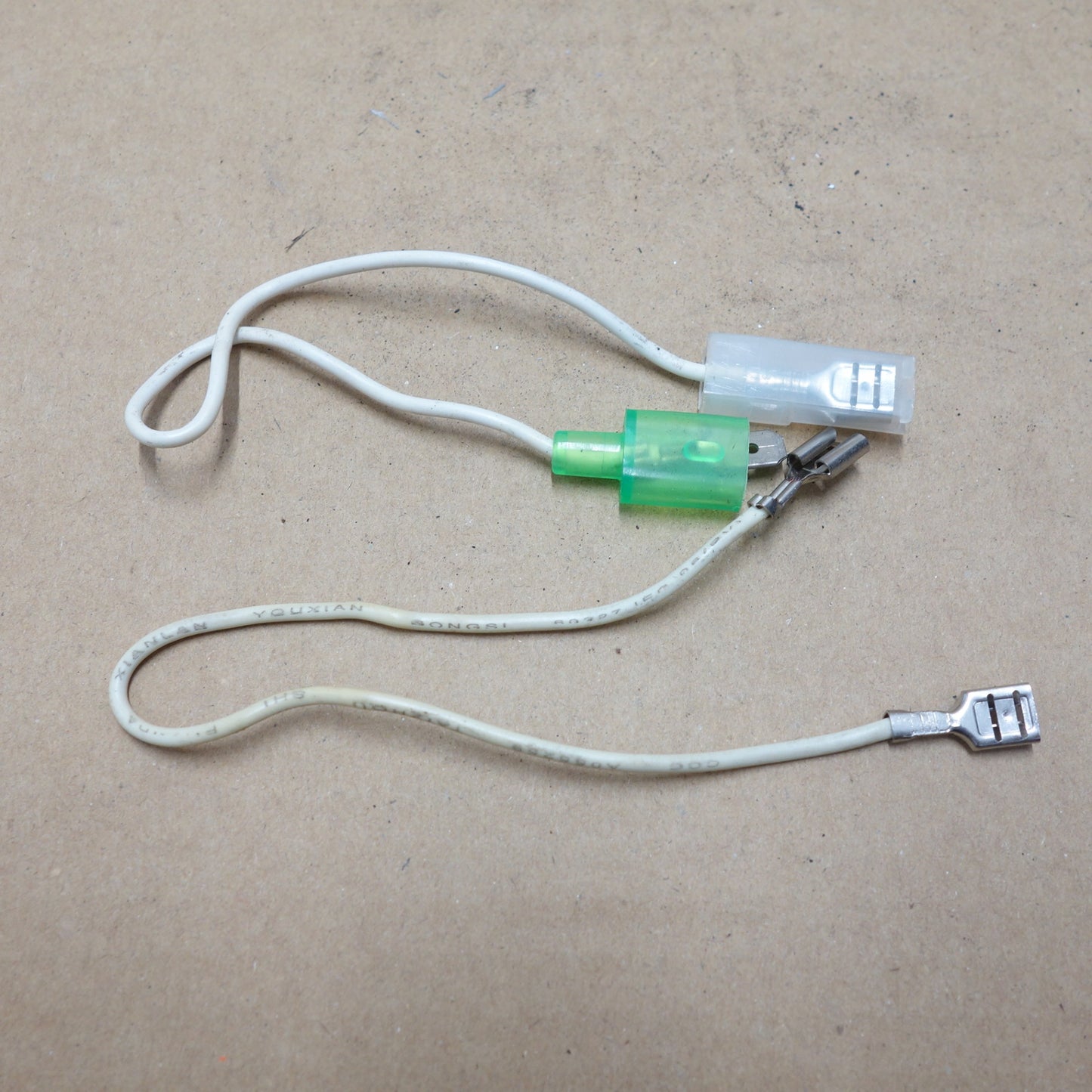 [送料無料] ◆MOMO ステアリング ボス ホーン ボタン モモ ハンドル BOSS 現状品◆