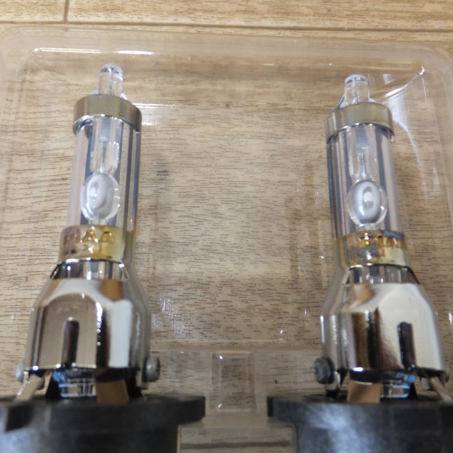 [送料無料] ★PIAA HIDバルブ 6600K HL662 D4 D4U-35W 2400lm 純正HID装着車用★