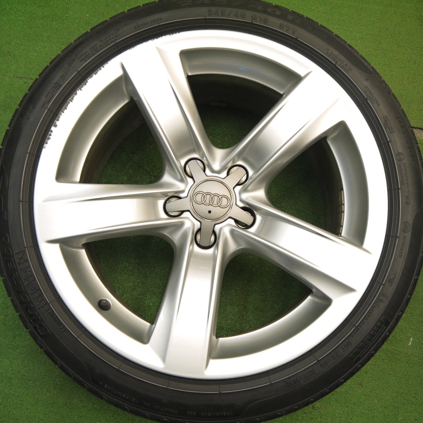4本価格★アウディ A5 スポーツバック 純正 245/40R18 ピレリ Cinturato P7 18インチ PCD112/5H★5042307Hノ