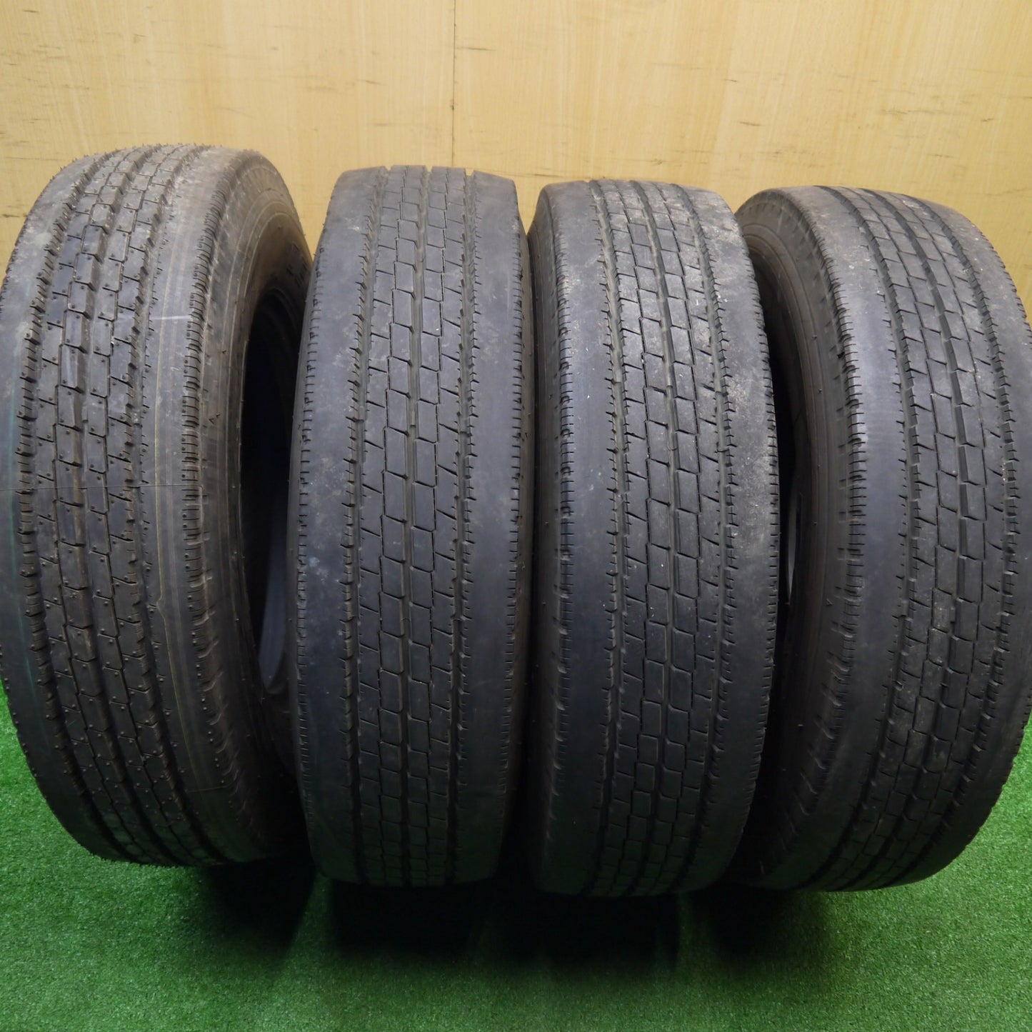 4本価格！21年★トラック タイヤ 205/85R16 117/115N トーヨー デルベックス M134 16インチ★5102404Hノタ